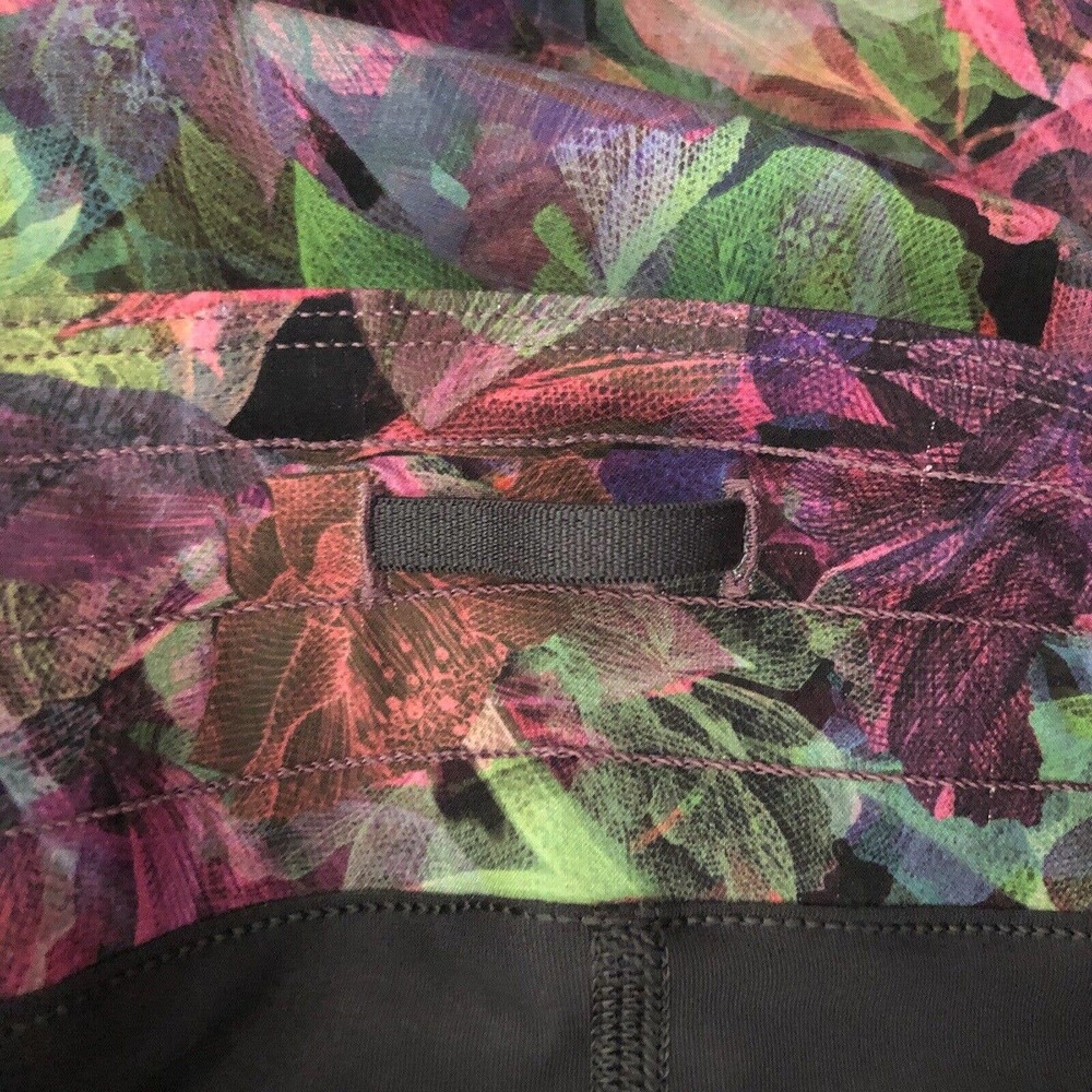 NWT Lululemon Vivid Floral Tone Multi Graphite Grey Hotty Hot HR Skirt 2 Long - Picture 4 of 7